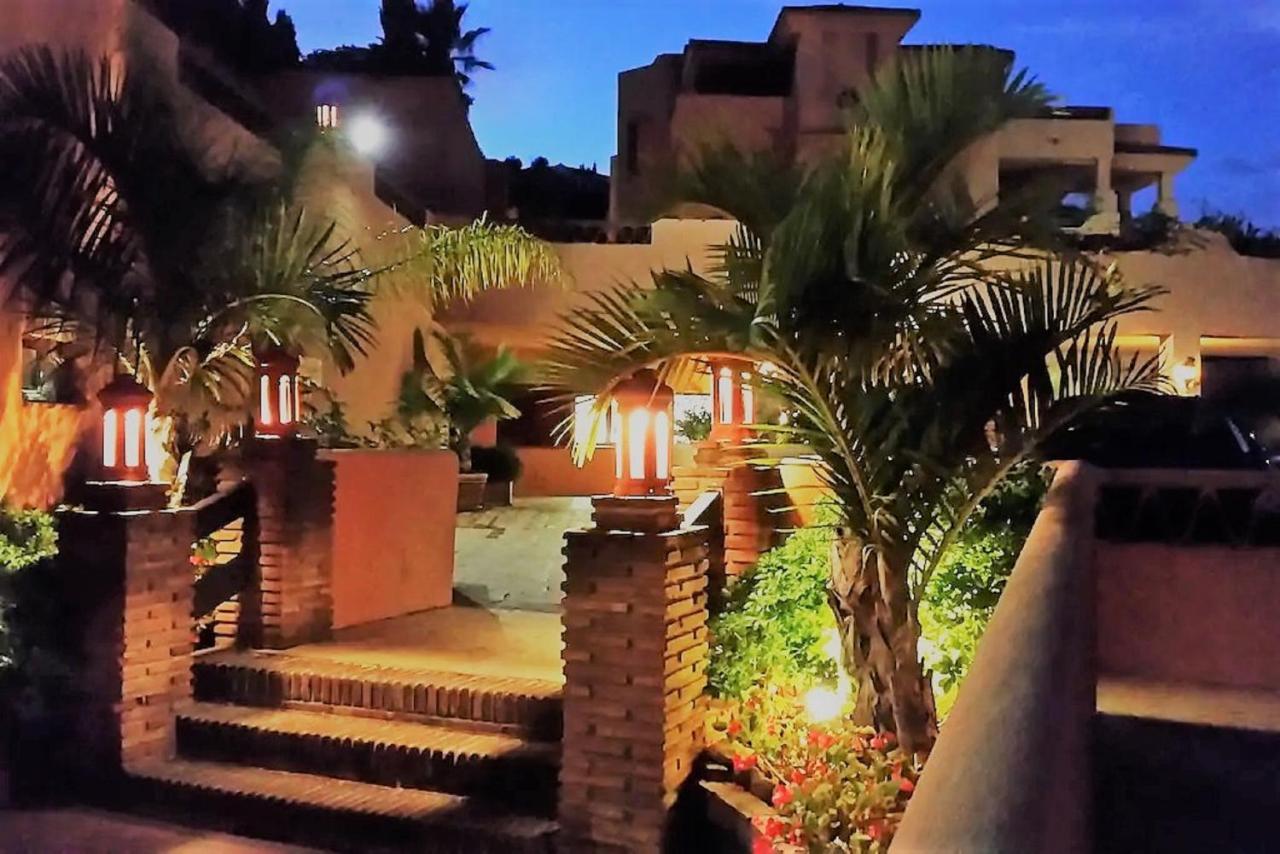 Elegant 2br Puerto Banus Marbella Just 12 Minutes Away By G00giemaps Appartement Estepona